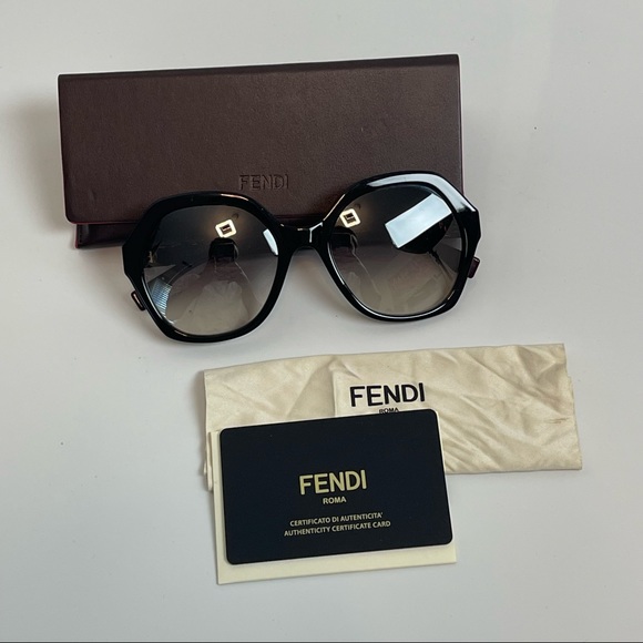 FENDI sunglasses - Picture 4 of 4